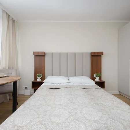 Appartement A Unique With A Beautiful View Of The Palace Of Culture And Science By Renters Varsovie