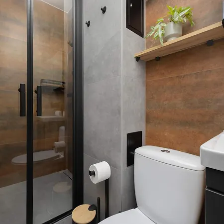 A Unique With A Beautiful View Of The Palace Of Culture And Science By Renters Apartment *